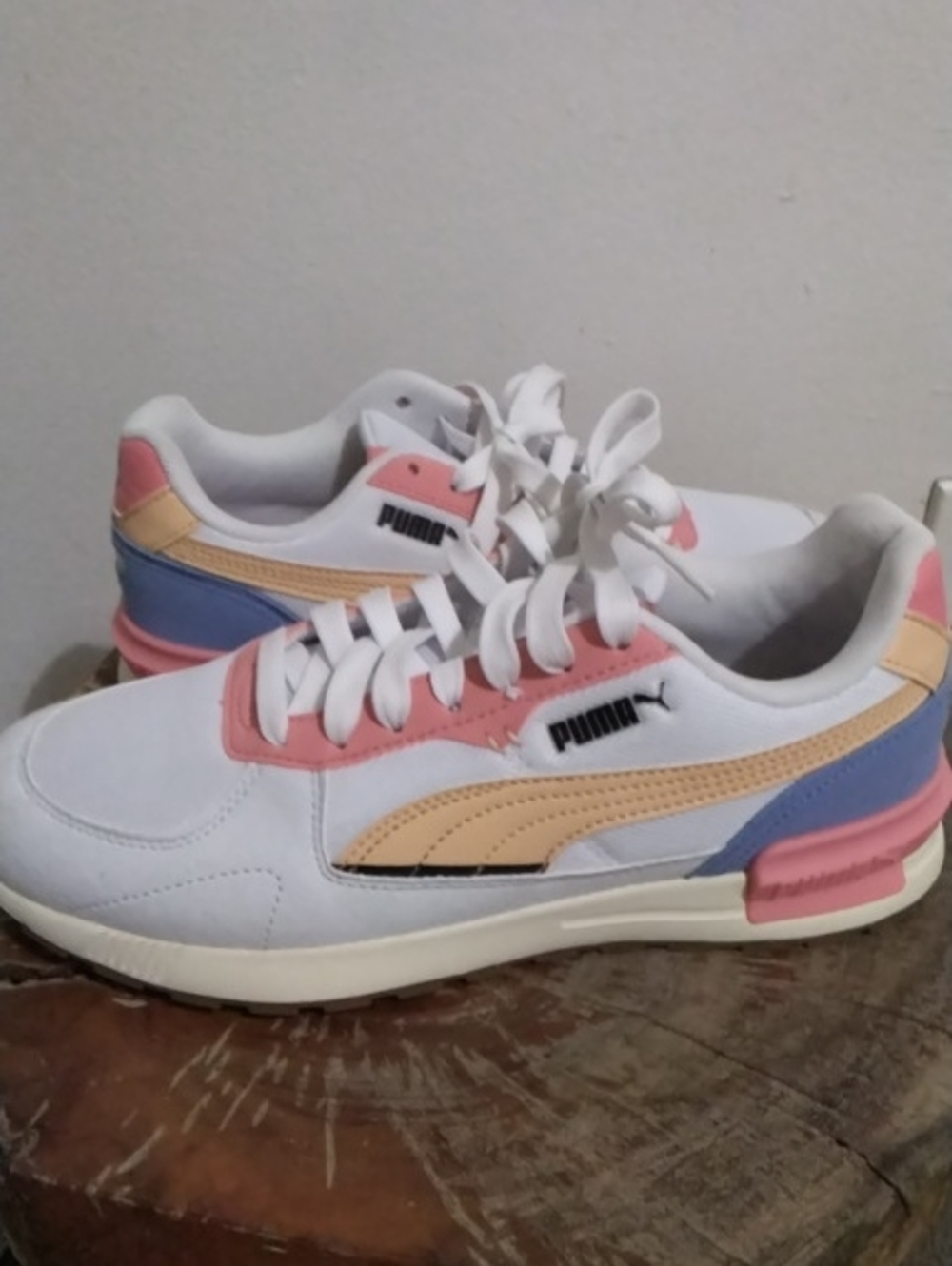 Puma Women's White Sneakers with Pink, Peach & Blue Accents Women's Sz 8.5